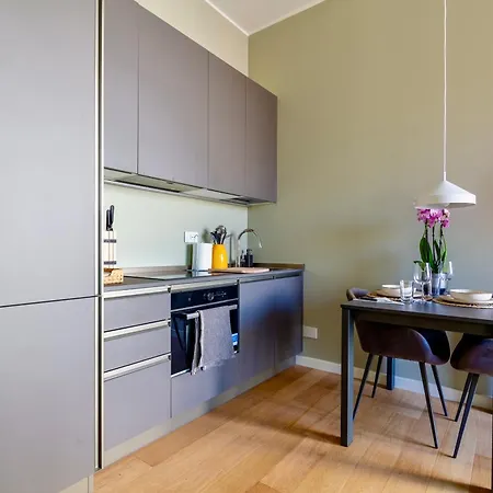 Urban Luxury - Bright And Central Апартаменты *