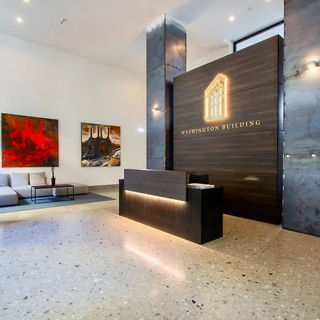 Urban Luxury - Bright And Central