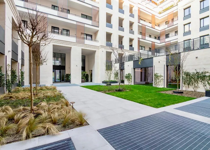 Urban Luxury - Bright And Central Apartmán Milán
